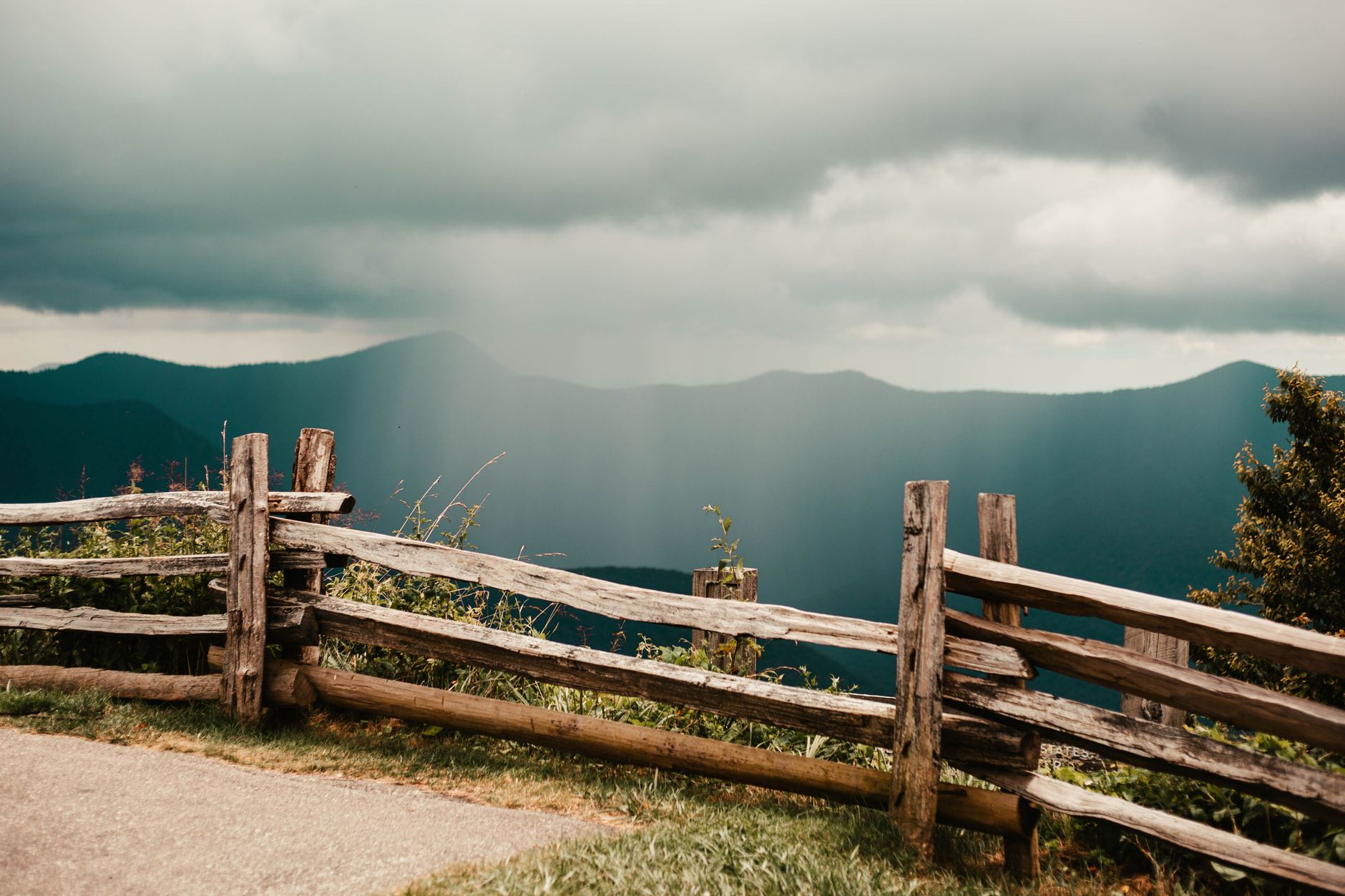 Wooden fence overlooking Blue Ridge Mountains